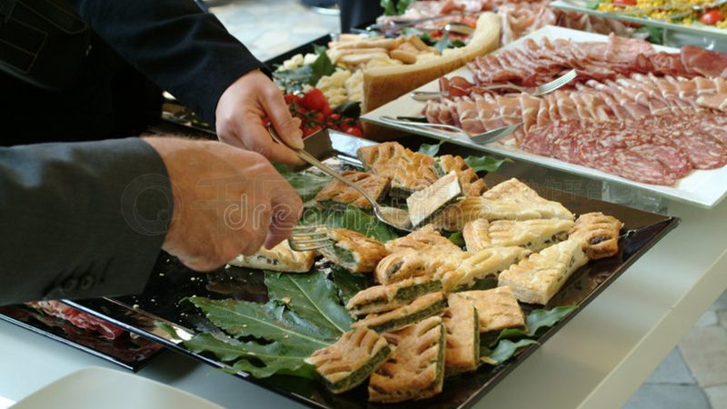 零食批发厂家定制包装：揭秘定制背后的工艺与标准